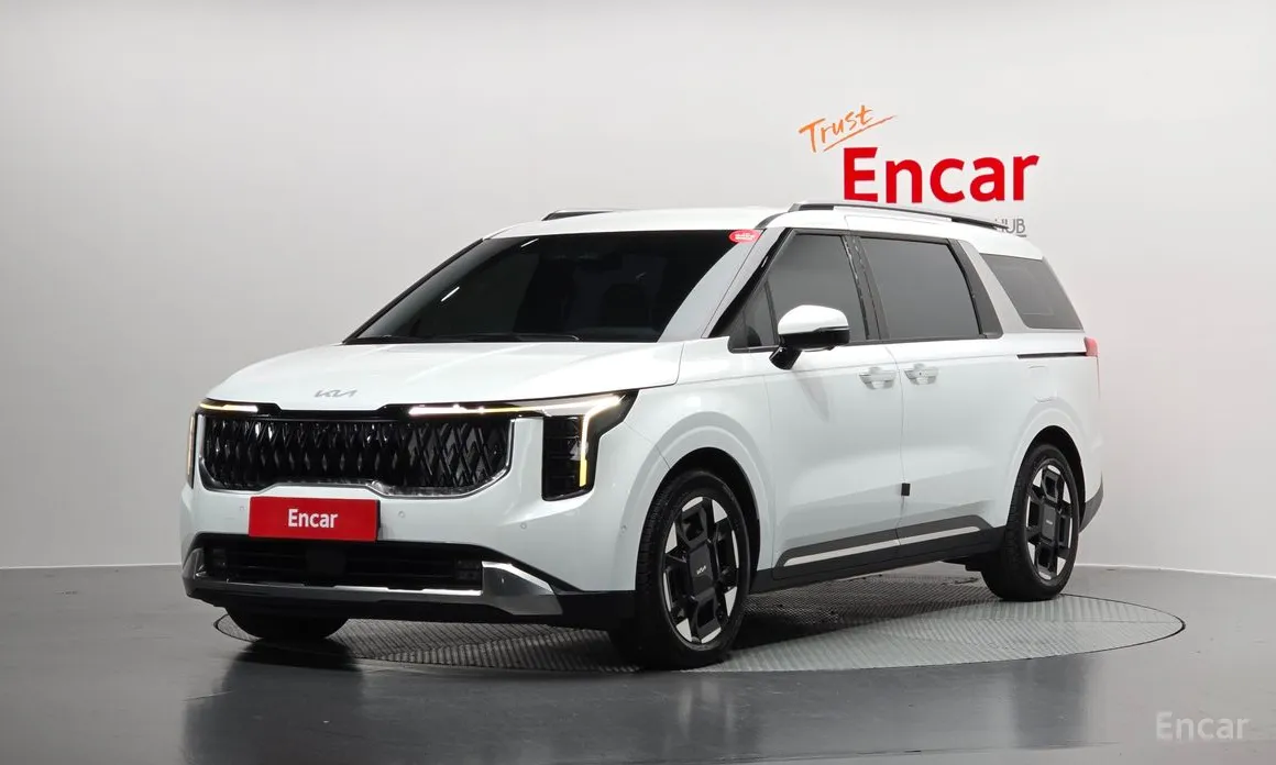 Фото 1 - Kia Carnival