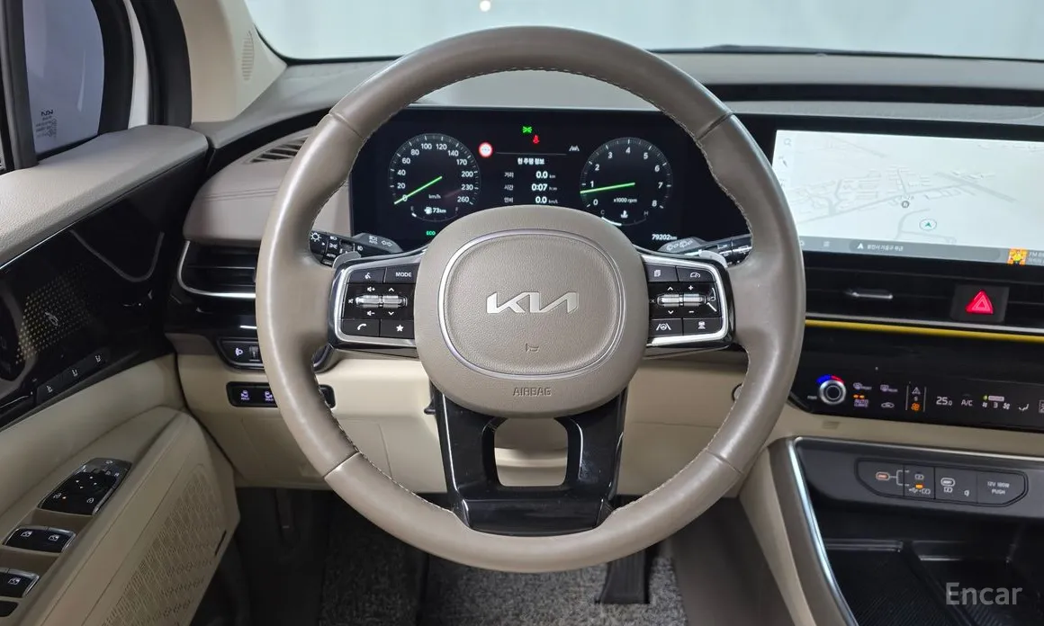 Фото 13 - Kia Carnival