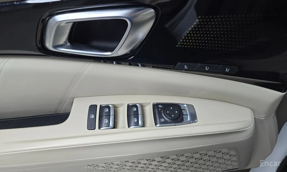 Фото 18 - Kia Carnival