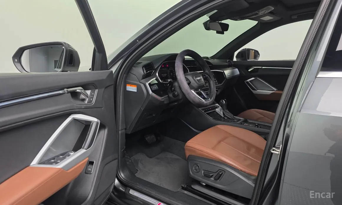 Фото 12 - Audi Q3