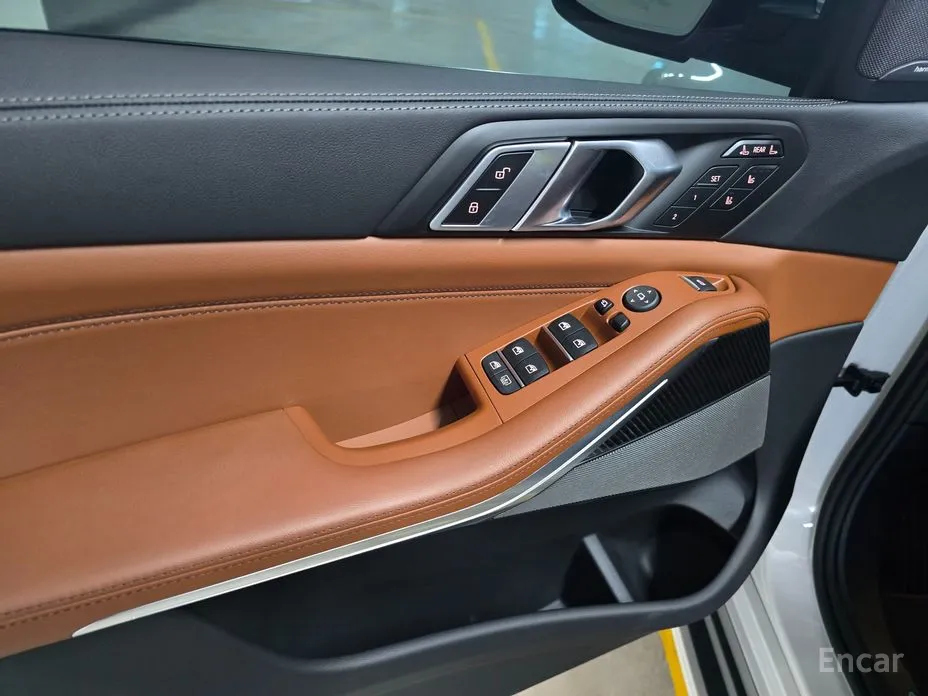 Фото 10 - BMW X7