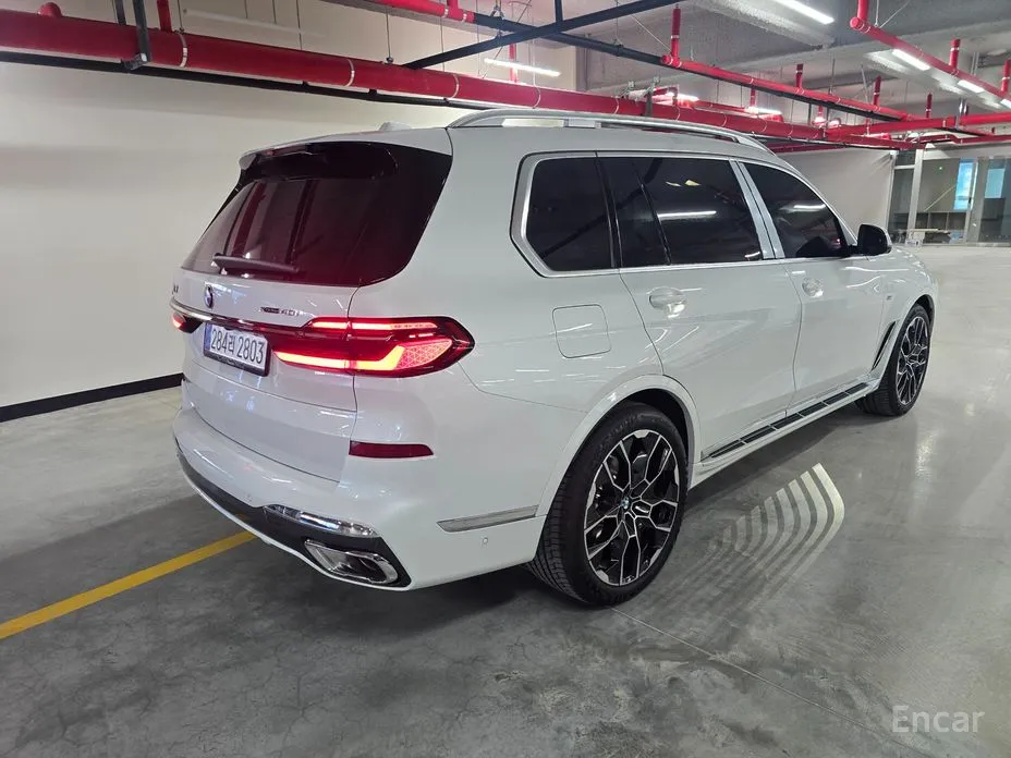 Фото 4 - BMW X7