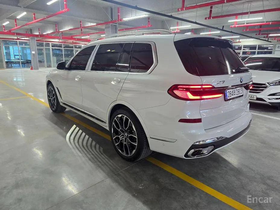 Фото 6 - BMW X7