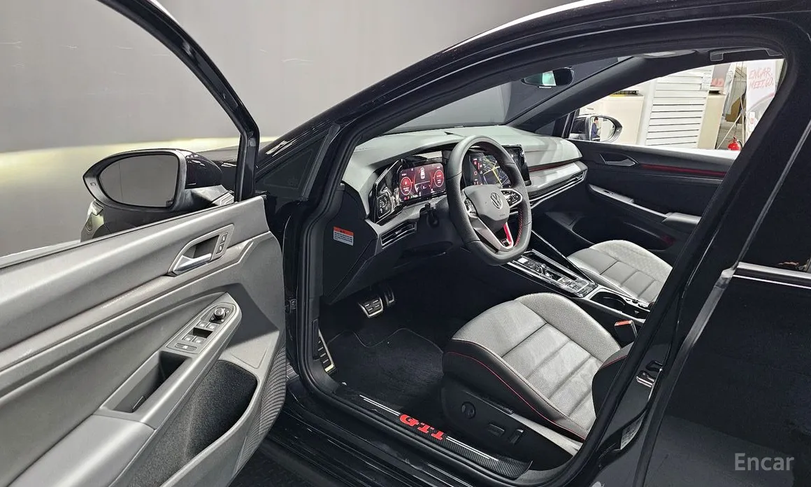 Фото 10 - Volkswagen Golf