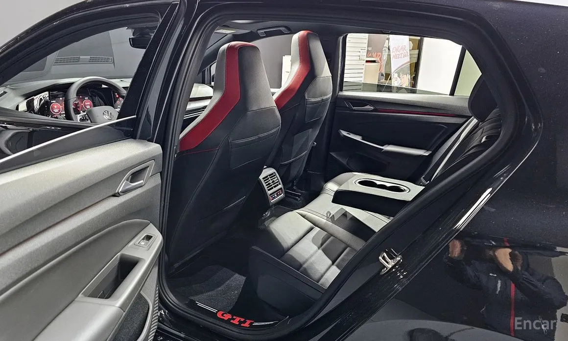 Фото 11 - Volkswagen Golf