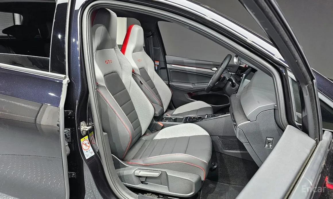 Фото 12 - Volkswagen Golf