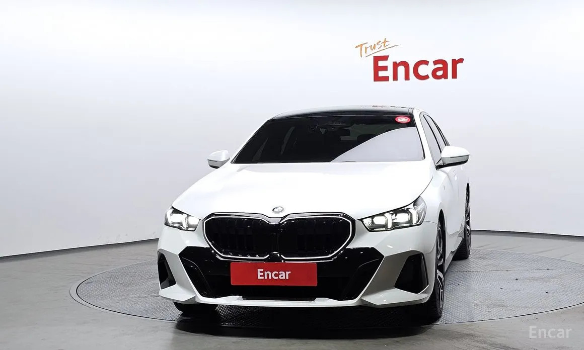 Фото 3 - BMW 5 Series