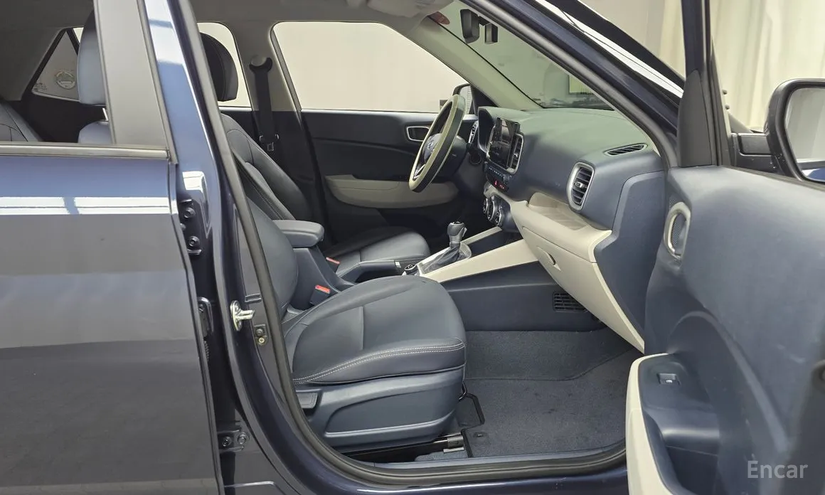 Фото 11 - Hyundai Venue