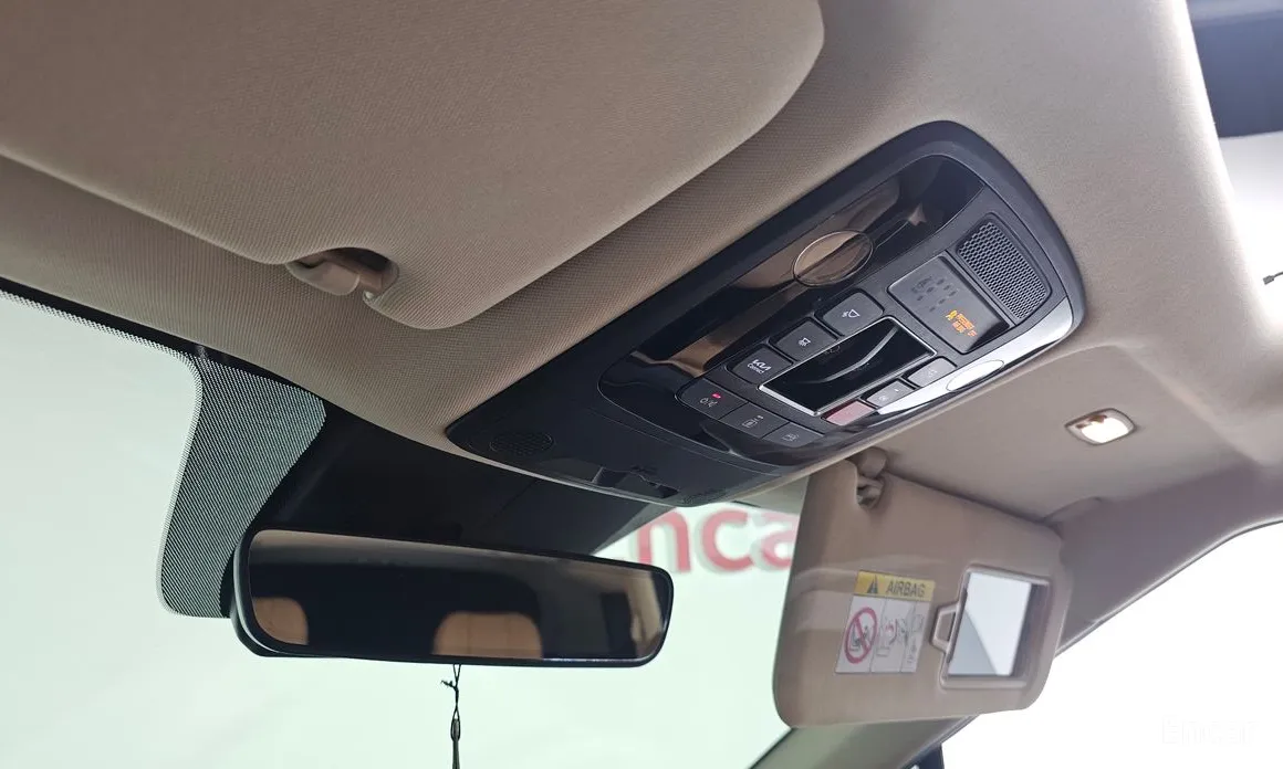 Фото 17 - Kia Carnival