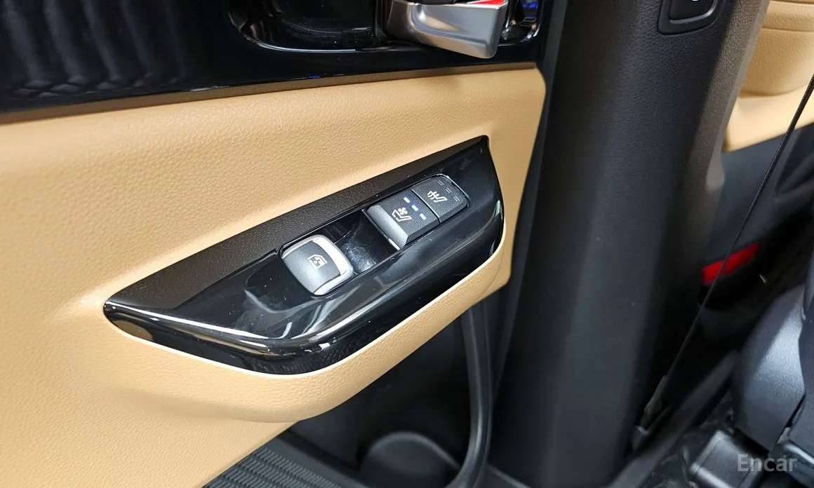 Фото 18 - Kia Carnival