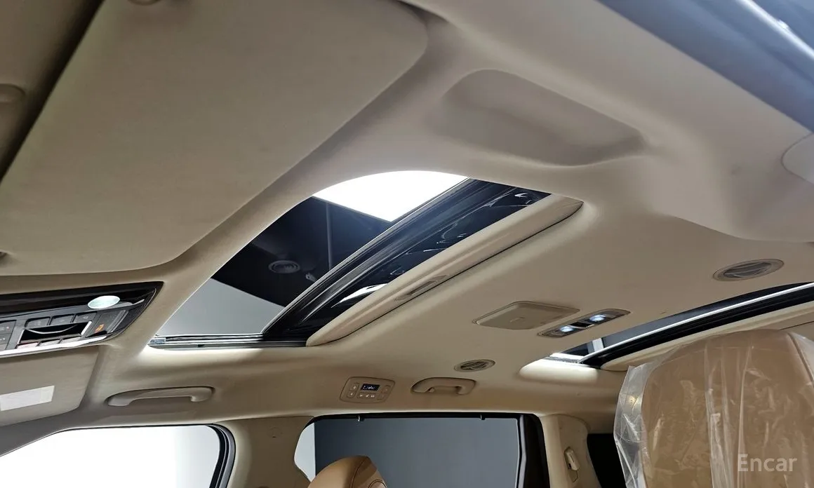 Фото 19 - Kia Carnival