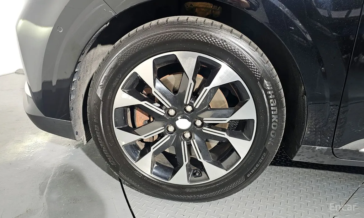 Фото 5 - Kia Carnival