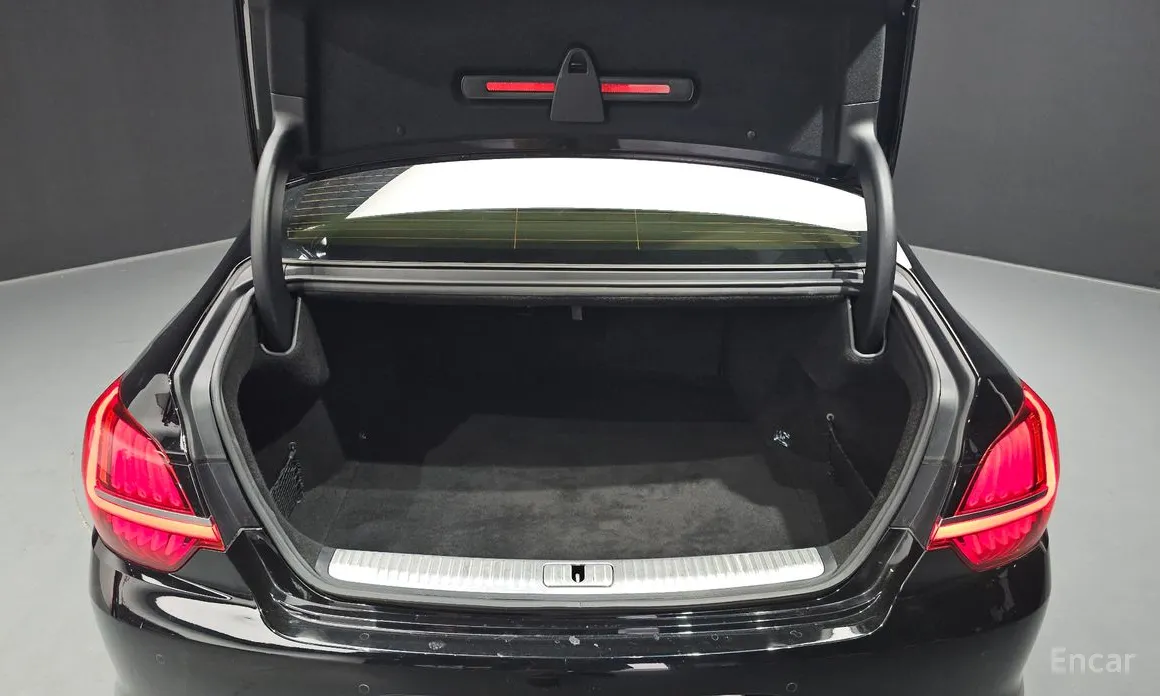 Фото 20 - Kia K9