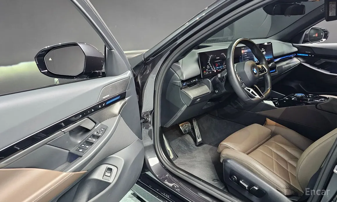 Фото 13 - BMW 5 Series