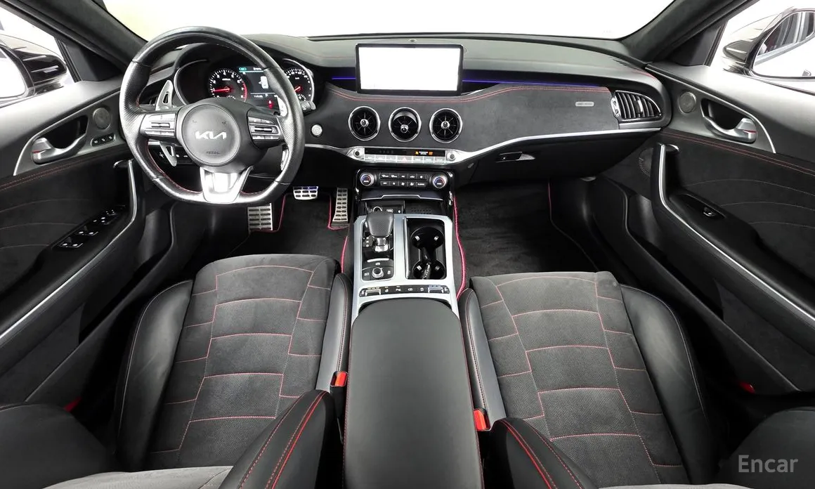 Фото 7 - Kia Stinger