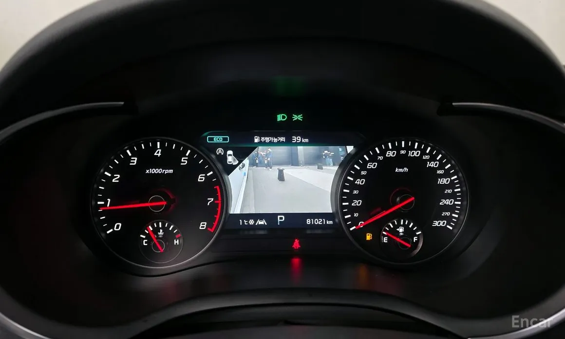 Фото 8 - Kia Stinger