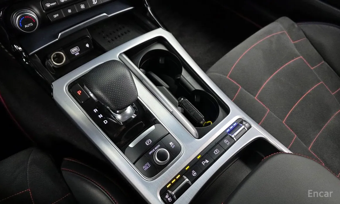 Фото 9 - Kia Stinger