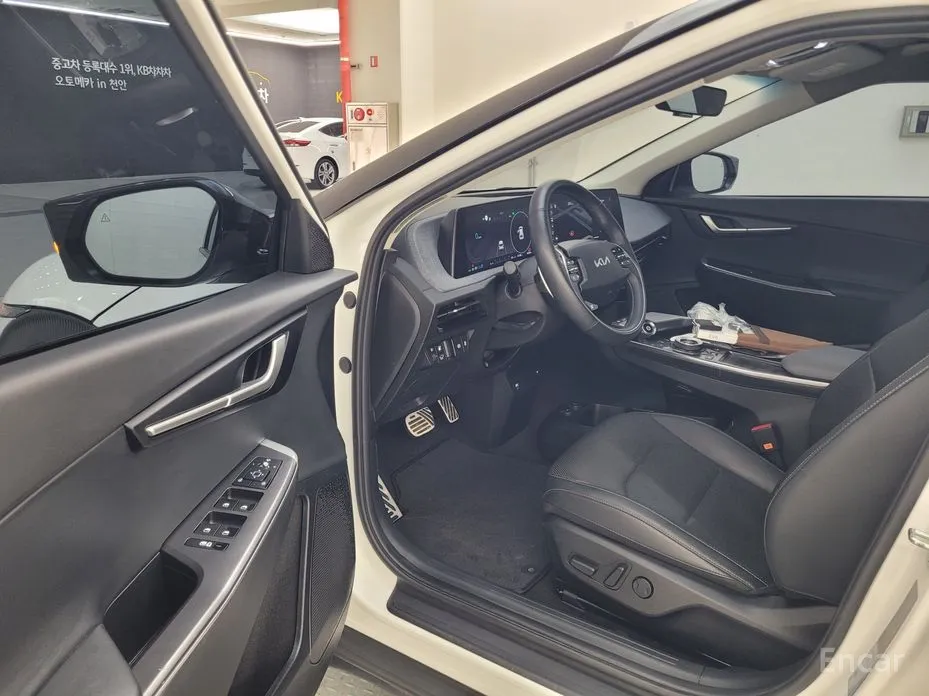 Фото 12 - Kia EV6