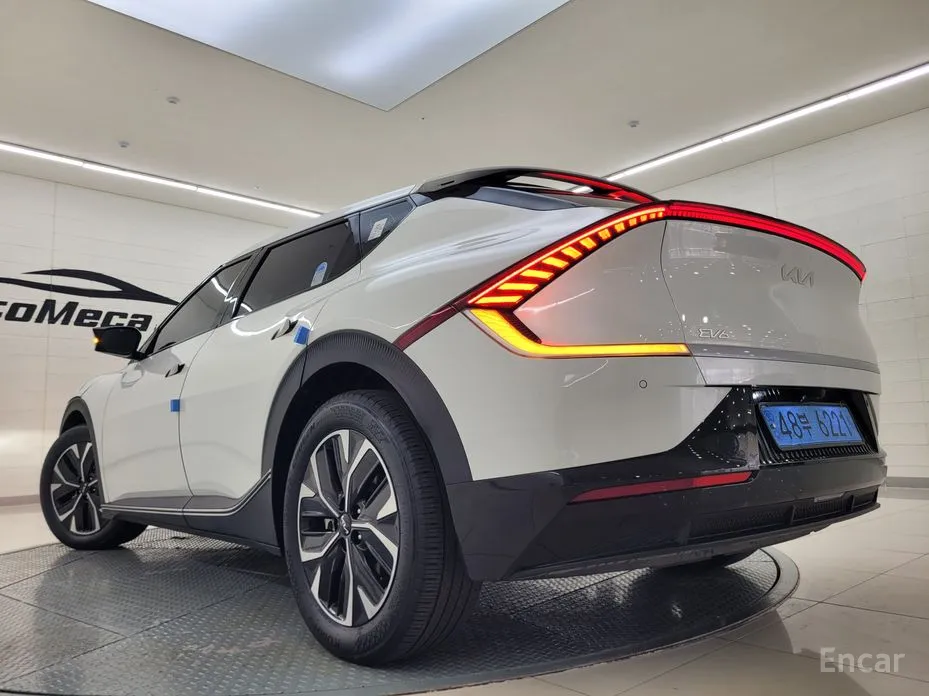 Фото 2 - Kia EV6