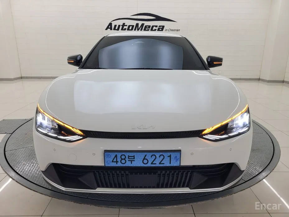 Фото 3 - Kia EV6