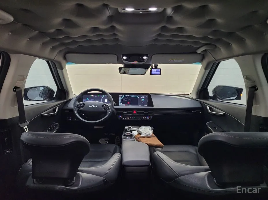 Фото 7 - Kia EV6