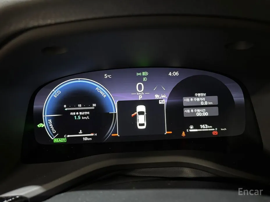 Фото 10 - Toyota Camry