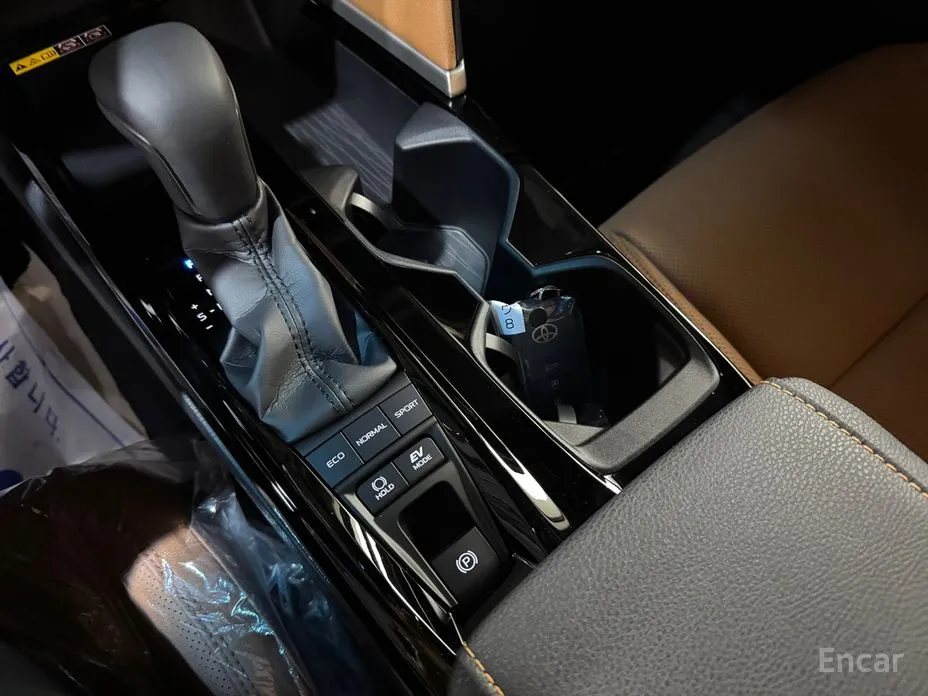 Фото 12 - Toyota Camry