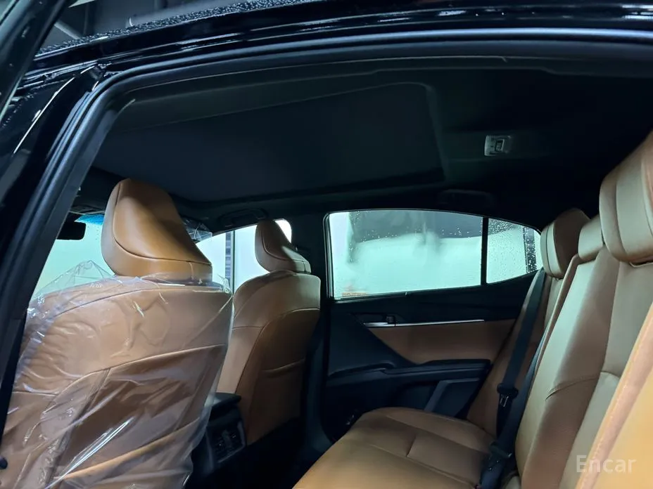 Фото 8 - Toyota Camry