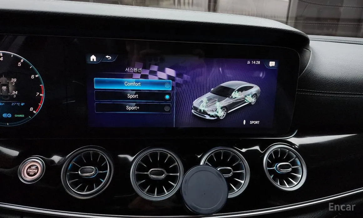 Фото 17 - Mercedes-Benz AMG GT