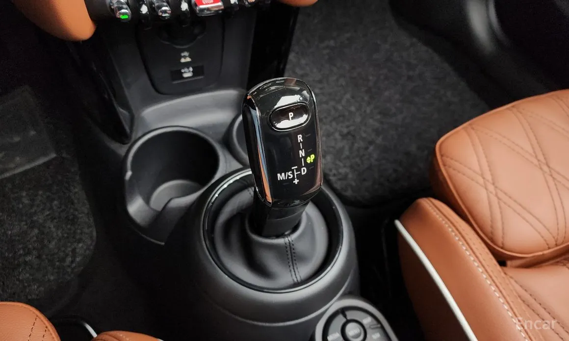 Фото 9 - Mini Cooper Convertible