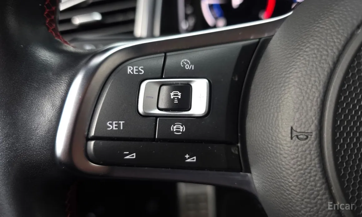 Фото 16 - Volkswagen T-Roc