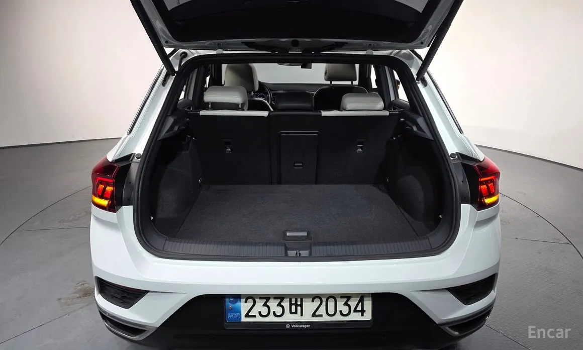 Фото 20 - Volkswagen T-Roc