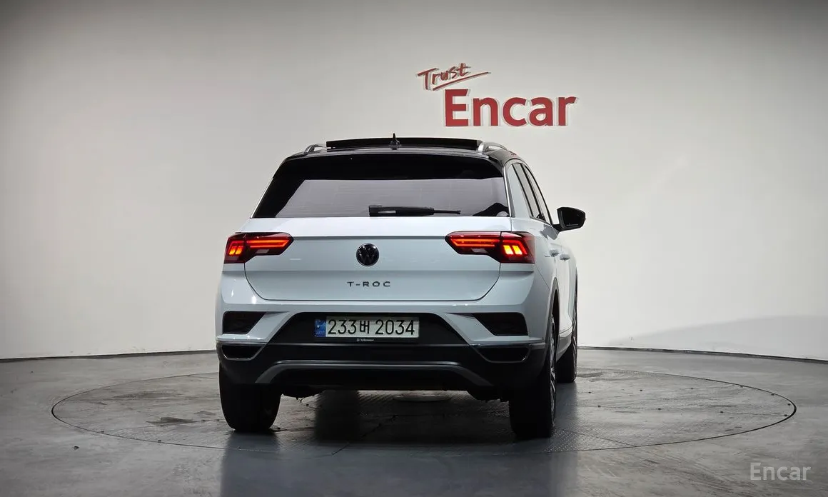 Фото 4 - Volkswagen T-Roc