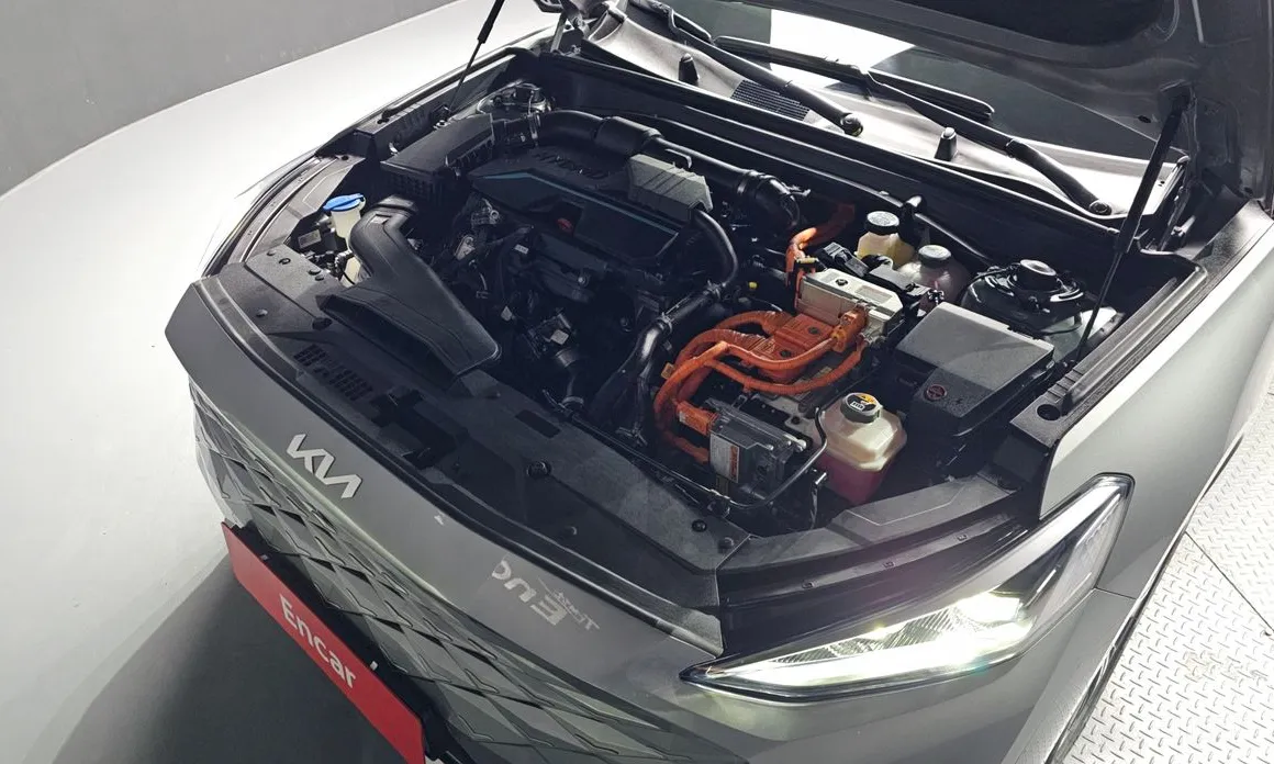 Photo 6 - Kia K8