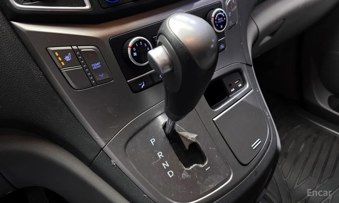 Фото 9 - Hyundai Starex