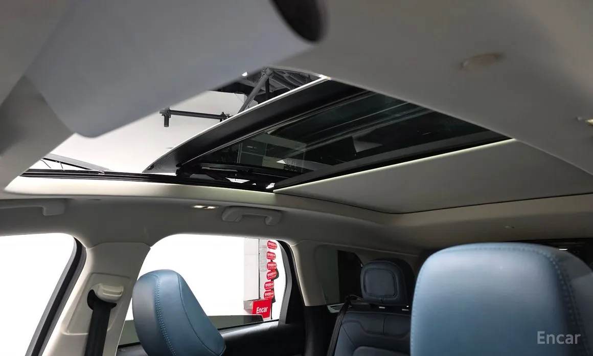 Фото 18 - Lincoln Corsair