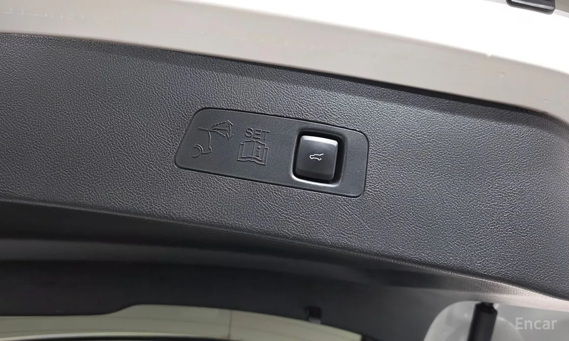 Фото 20 - Lincoln Corsair