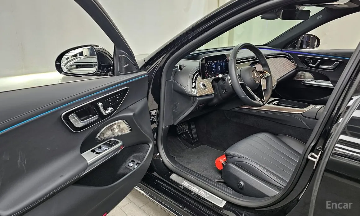 Фото 10 - Mercedes-Benz E-Class