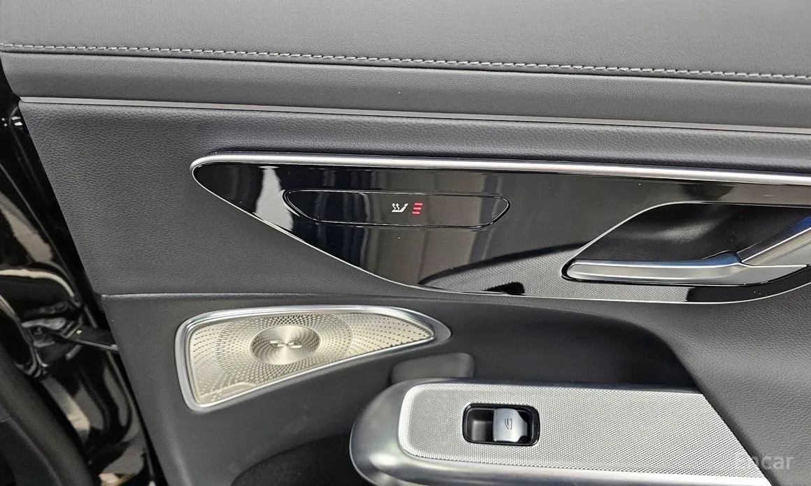 Фото 18 - Mercedes-Benz E-Class