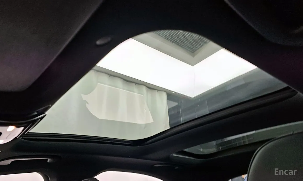 Фото 19 - Mercedes-Benz E-Class