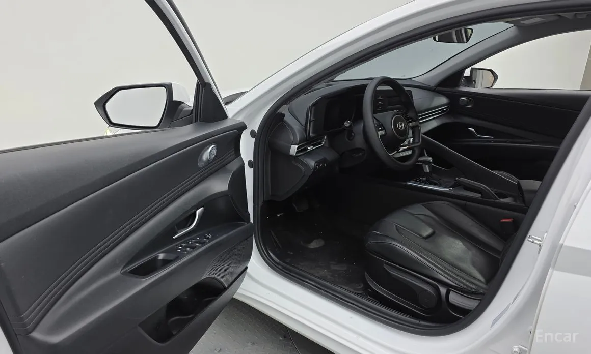 Фото 10 - Hyundai Avante