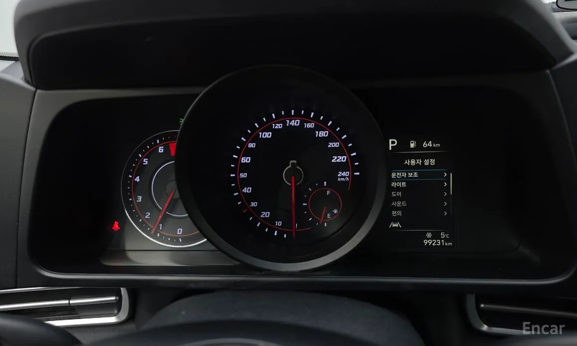 Фото 8 - Hyundai Avante