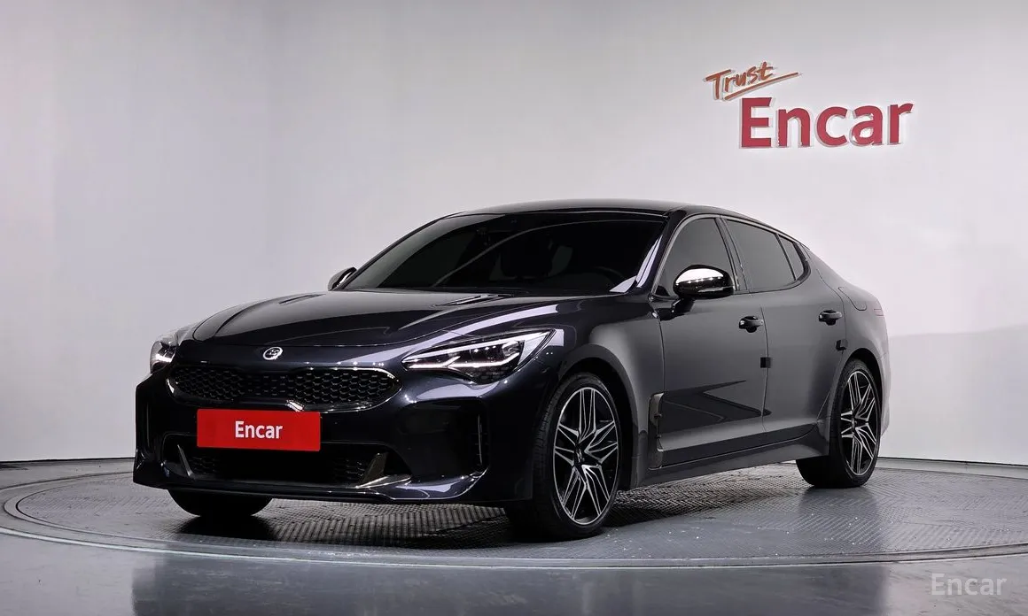 Фото 1 - Kia Stinger