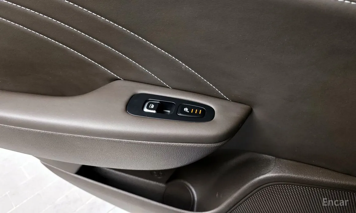 Фото 17 - Kia Stinger