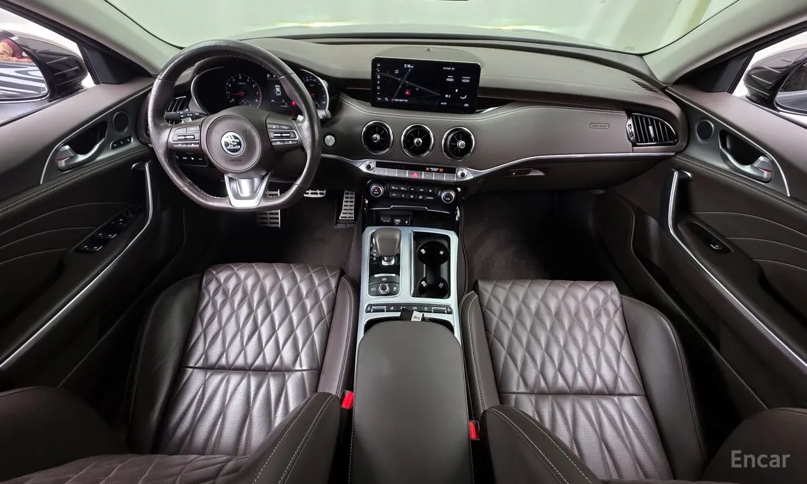 Фото 7 - Kia Stinger