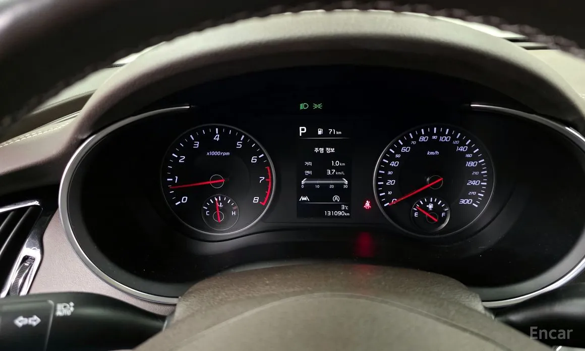 Фото 8 - Kia Stinger