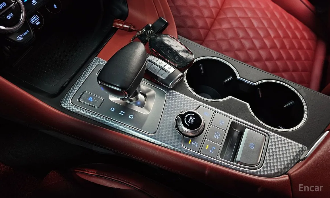 Photo 9 - Genesis G70