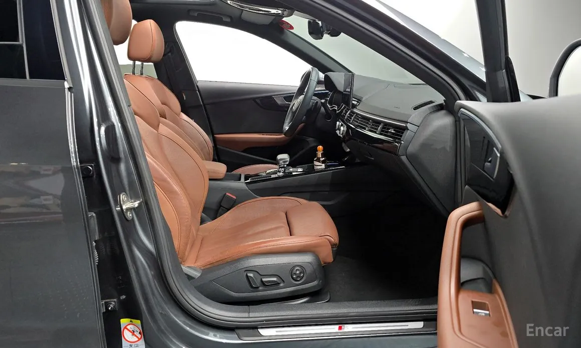 Фото 11 - Audi A4