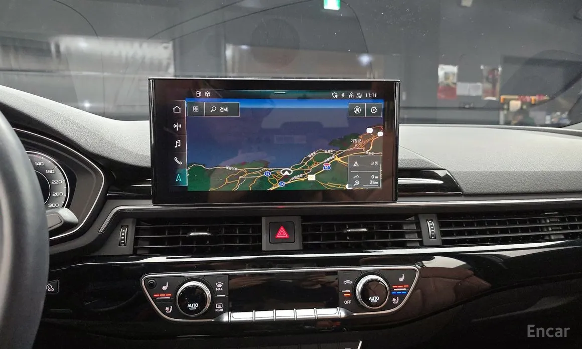 Фото 16 - Audi A4