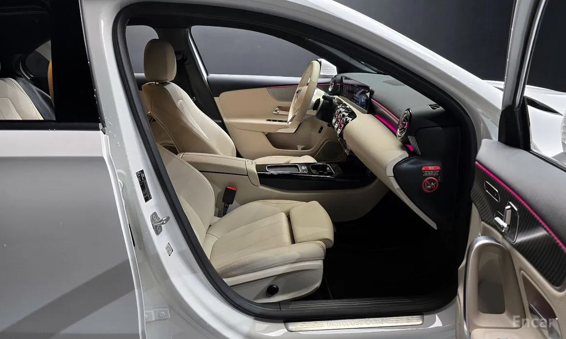 Фото 10 - Mercedes-Benz A-Class